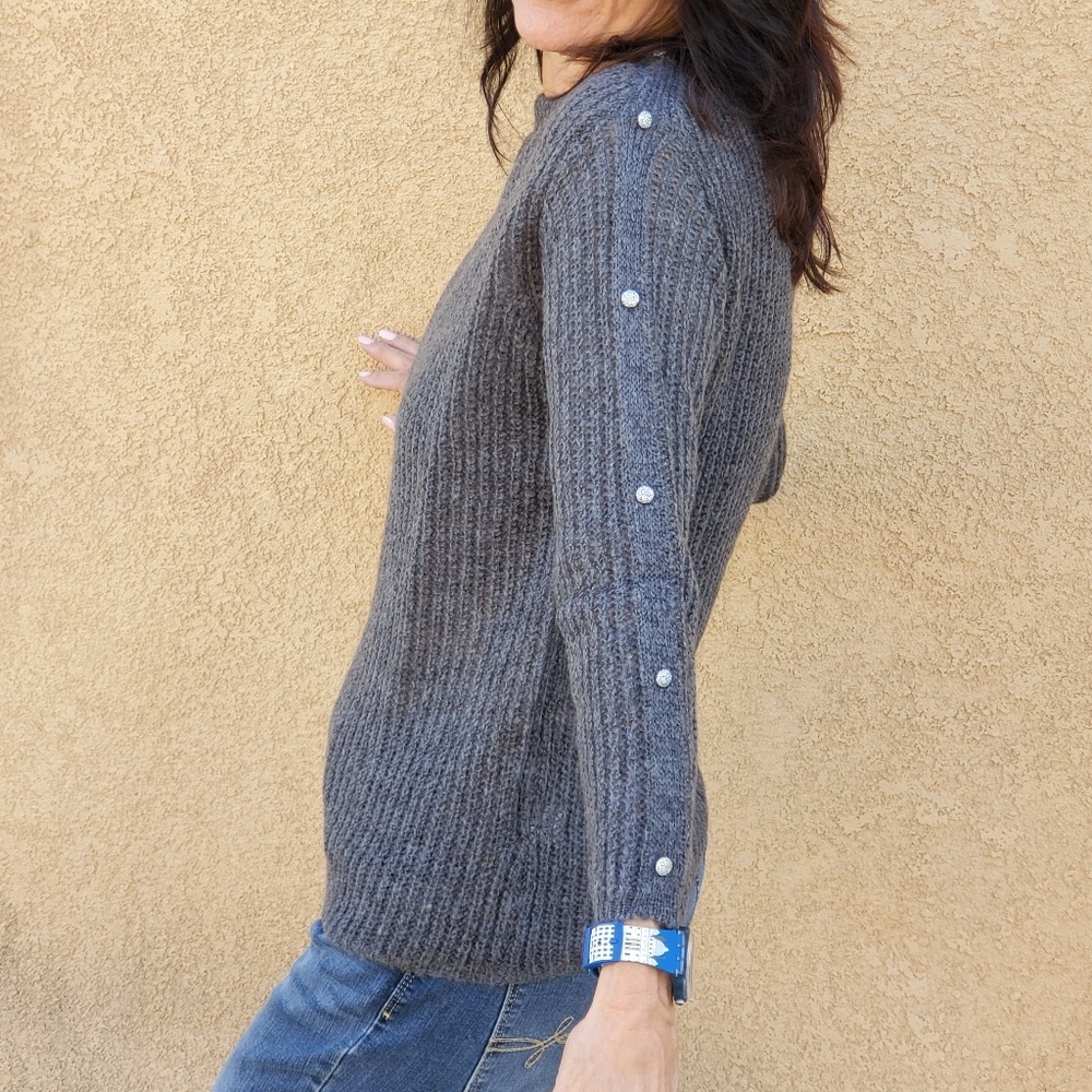 Gray knit boat neck lightweight sweater brushed silver button detail sm/med - Picture 1 of 6